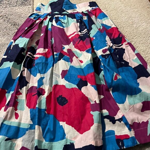 ModCloth x emilyandfin Floral Skirt xs - Picture 8 of 10